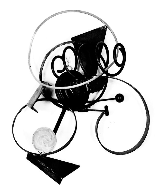 Jewel #3, 1986 Painted steel 34 x 28 x 12