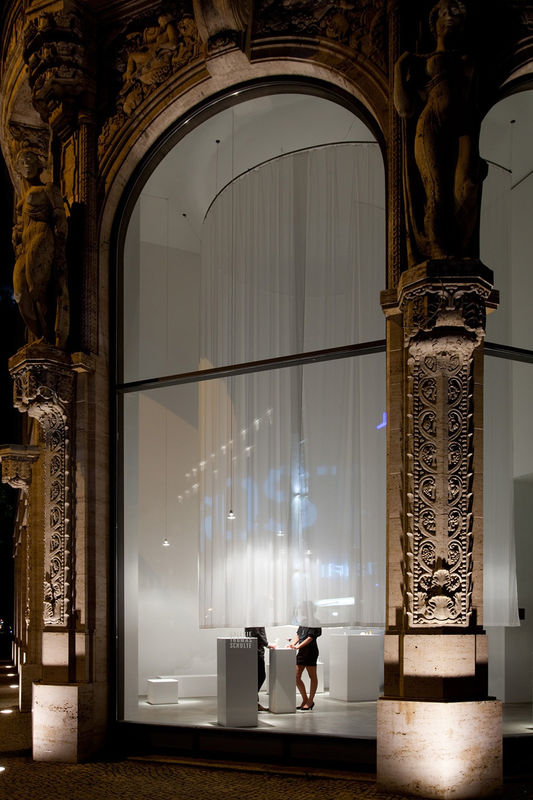 Installation view, Das Korn – Eine soziale Plastik, Theo Ligthart, Galerie Thomas Schulte