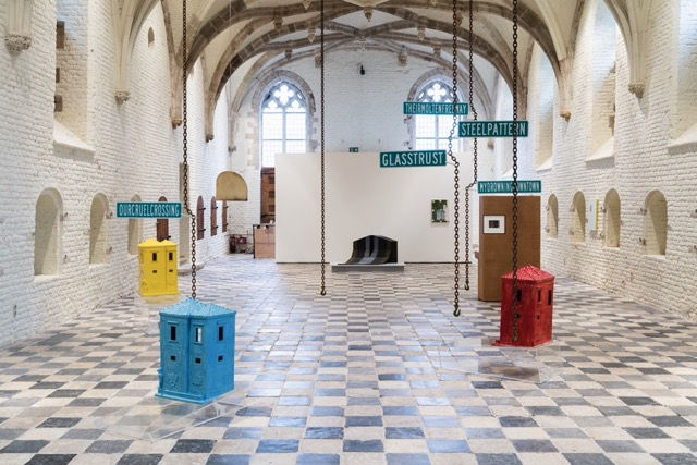 Lena Henke / I Think I Look More like the Chrysler Building, Vleeshal Middelburg, Netherlands