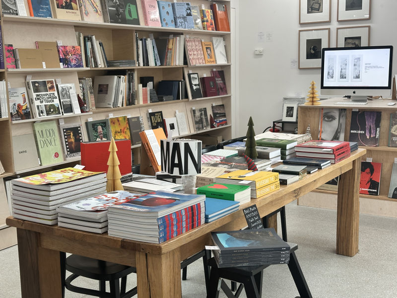 HOLIDAY OPENING HOURS