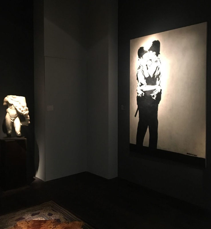 Banksy, 'Kissing Coppers' Brighton. Photo by Javier Pez