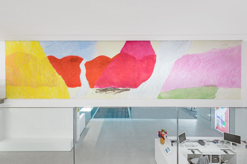 Jongsuk Yoon Kumgangsan, 2024 Gouache auf Wand / Gouache on wall 300 × 1440 cm Photo: Klaus Pichler / mumok