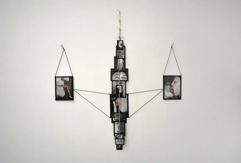 Annette Messager Voeux avec laine, unknit wool threads, strings, 1989-2024