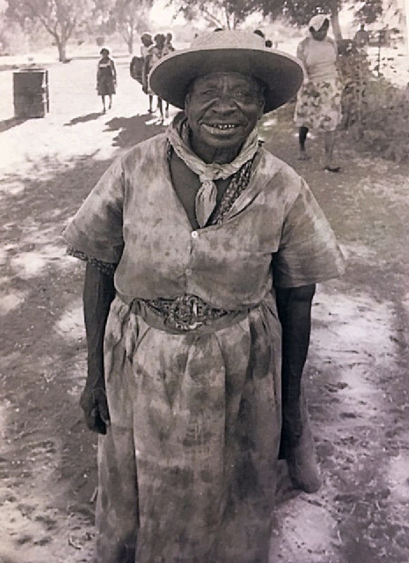 Too many dots: Emily Kngwarray