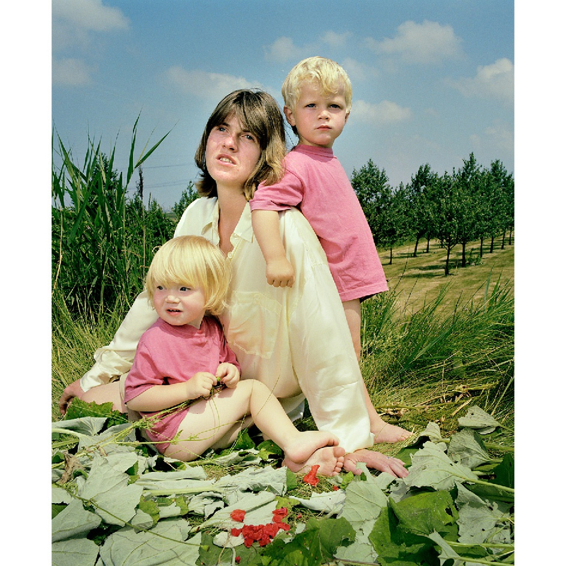 《现代圣母》, 科琳娜·诺登博斯，1992 Modern Madonna, Corinne Noordenbos, 1992