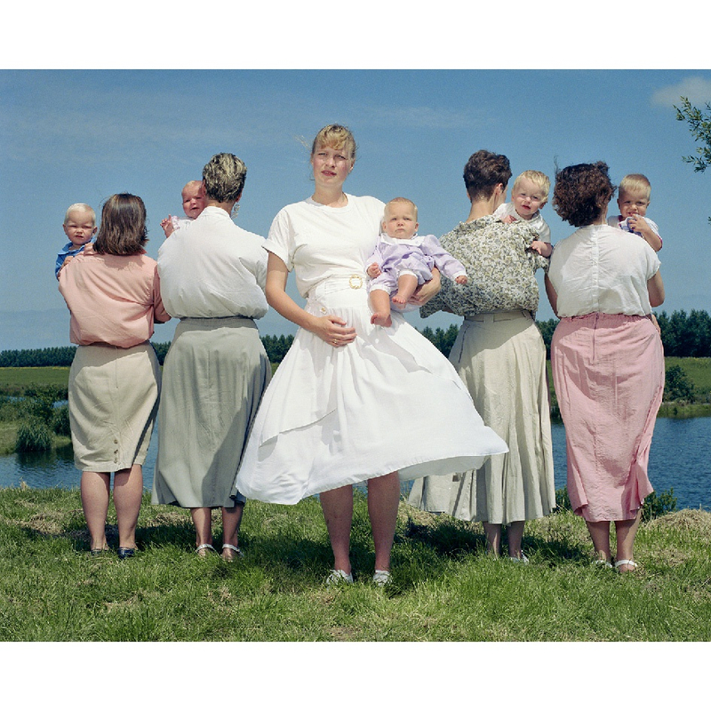 《现代圣母》，科琳娜·诺登博斯，1992 Modern Madonna, Corinne Noordenbos, 1992