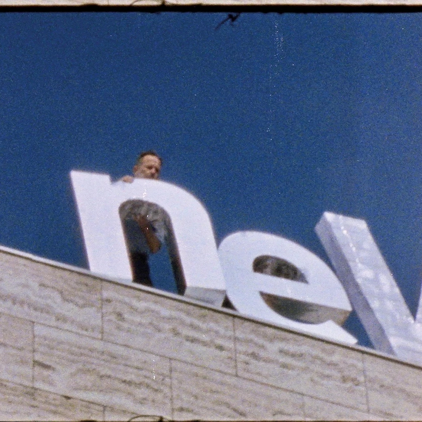 Tamara Beheydt Selects 'Peter Morrens: OEEEEEEEUUUUUVRE' Among the Best Exhibitions of 2025