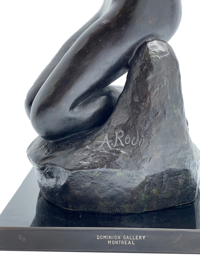 Jeune fille au serpent 