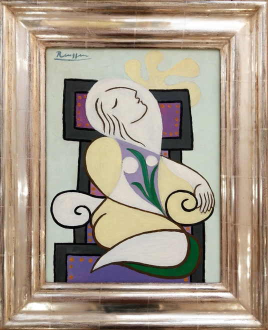 Seated woman with leaves 