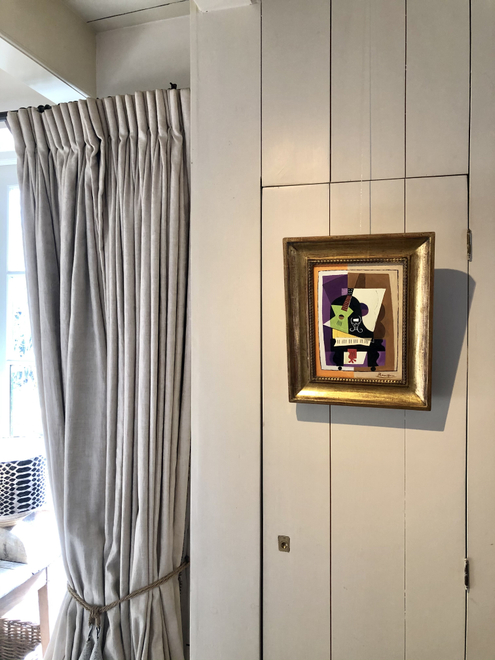 Guitar and glass on a grand piano