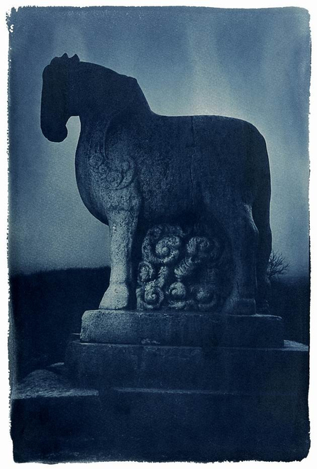 张辉《影像之陕西唐陵》  Zhang Hui The Image of the Emperor's Tomb in Shaanxi  2009 / 2010