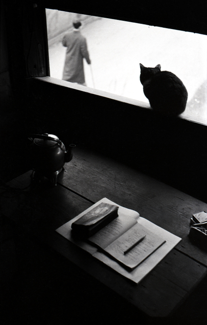 深濑昌久，选自“东京”系列，1952。© 深濑昌久档案馆