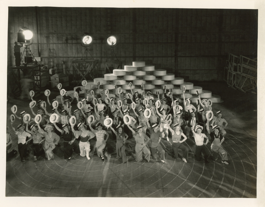 PHOTOGRAPHER UNKNOWN