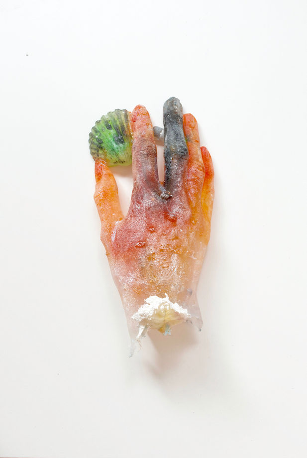 Rebecca Ackroyd , Considerate home , 2020