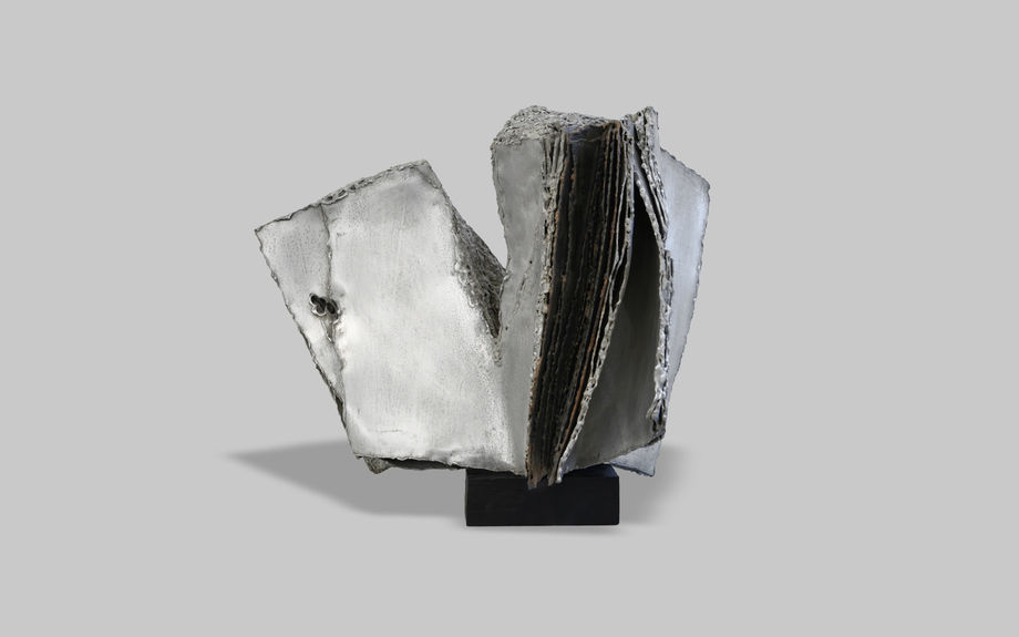 Lacerazione, ferro e alluminio, 1961, cm 74x61x83