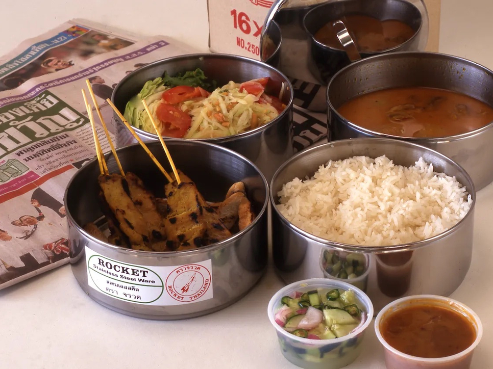 exhibition | rirkrit tiravanija: say yes to everything