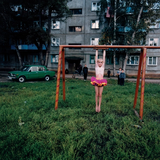Michal Chelbin, Xenia on the Playground, Russia, 2003
