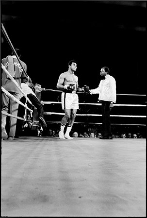 Howard L. Bingham, Ali, Zaire #BW24, 1974