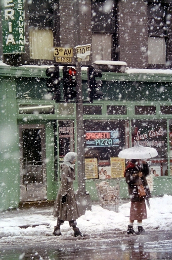 Saul Leiter, Untitled (San Carlo Restaurant at 3rd Avenue and E 10th Street), 1952