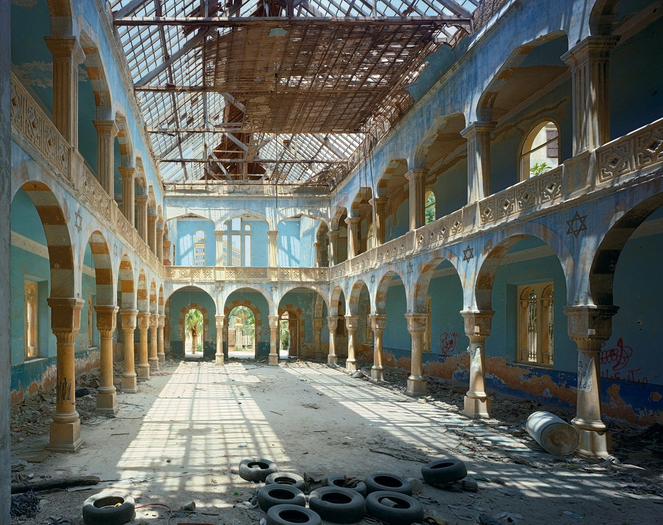 Robert Polidori, Temple of David, Beirut, Lebanon, 1996