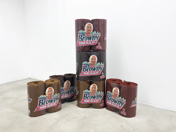 Aaron Fowler, Browny 2 Roll (MZ Sienna), 2023