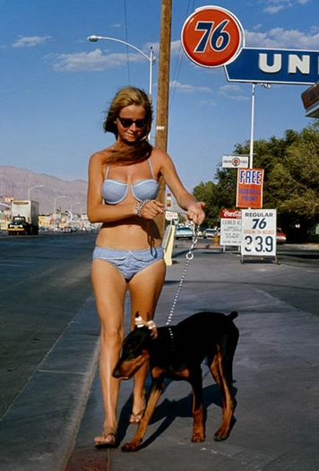 Hunter S. Thompson, Sandy Walking with Agar, c. 1960s