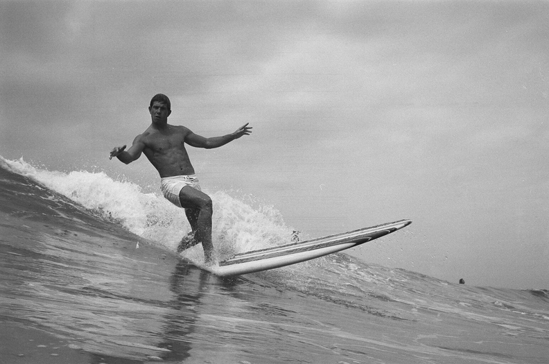 LeRoy Grannis, Henry Ford, 22nd Street, Hermosa Beach, 1963