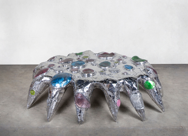 Misha Kahn, Back Bend Starfish Puts on all Her Jewels for Her Workout, 2018